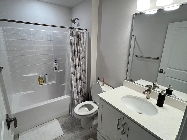 19319 NE 69th Way #101 — Photo 6