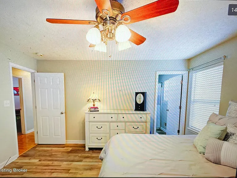 8713 Hickory Falls Ln — Photo 6