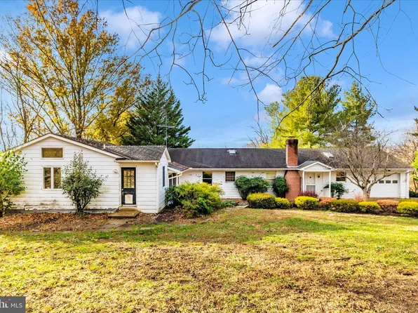 8423 Palmer Rd, Middletown, MD 21769