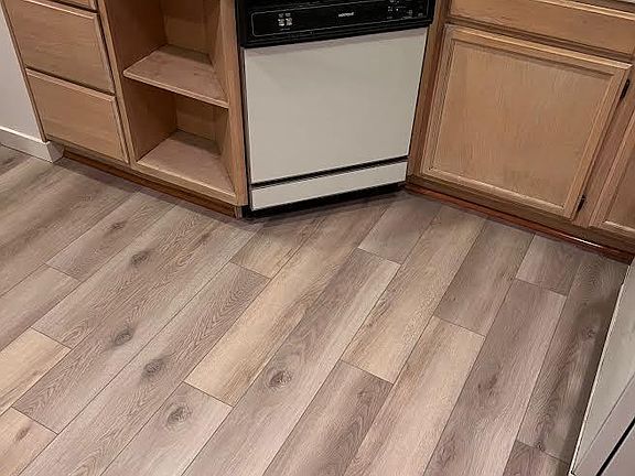 3rd image of 3314 Alma Ave
