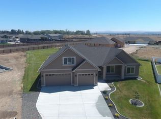 11600 Seahawk Ct, Pasco, WA 99301