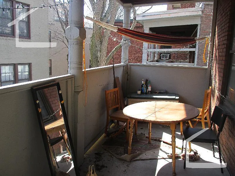 5 bed, 2100 sqft, $6,200 — Photo 4