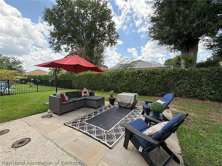 2843 Meadowood Ln — Photo 34