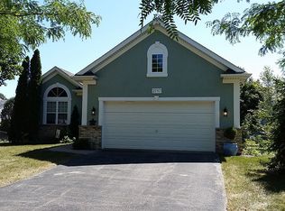 2717 W Hayley Ct, Waukegan, IL 60085