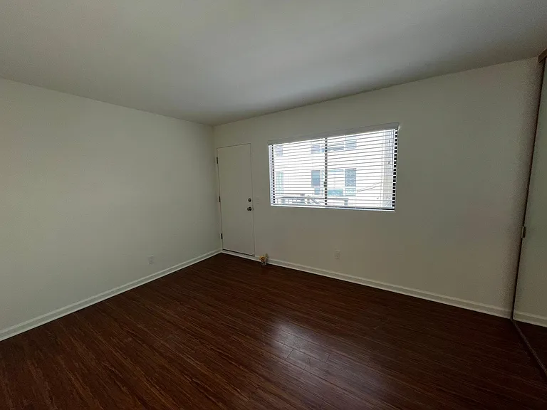 27 Outrigger St #2 — Photo 9