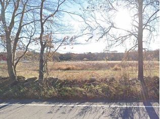 427 Norwich Westerly Rd, North Stonington, CT 06359