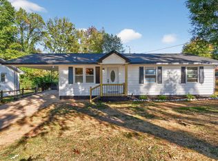 100 Pinefield Dr, Greenville, SC 29605