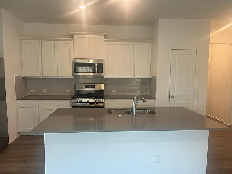 218 Milliner Loop — Photo 5