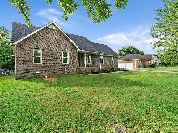 2nd image of 2307 Valley Grove Dr