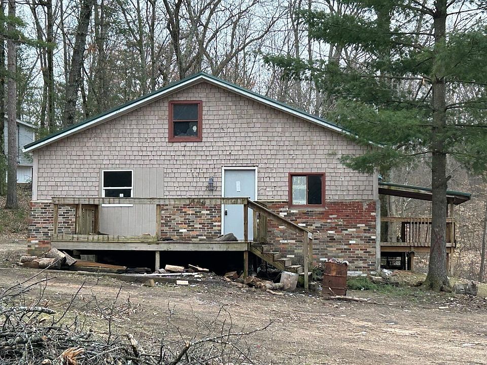 2507 N Grand Blvd, White Cloud, MI 49349 Zillow