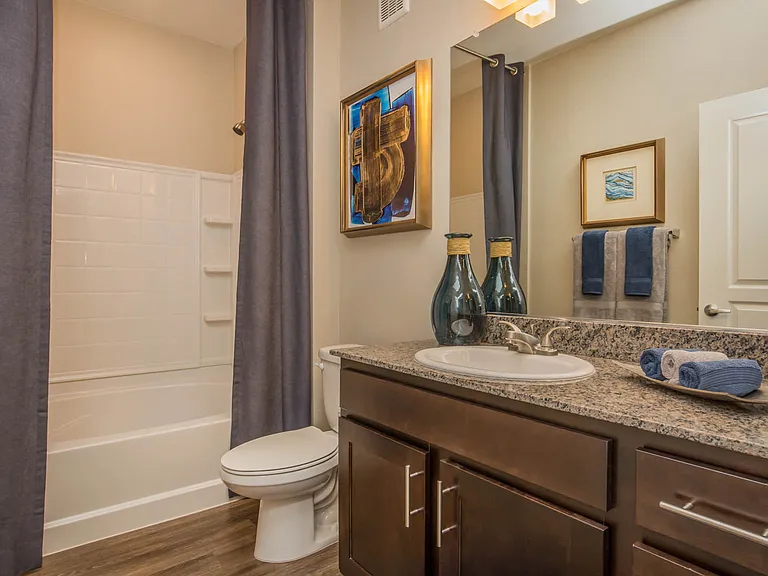 2d2 (Phase II) 1140 SQFT 2 Bed 2 Bath