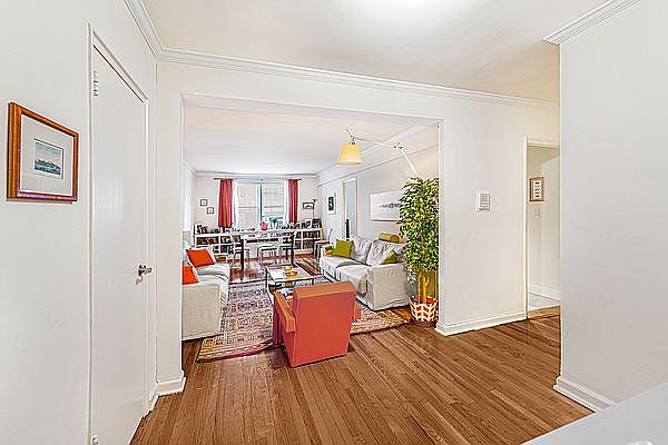 1st image of 50 E 8th St #2X