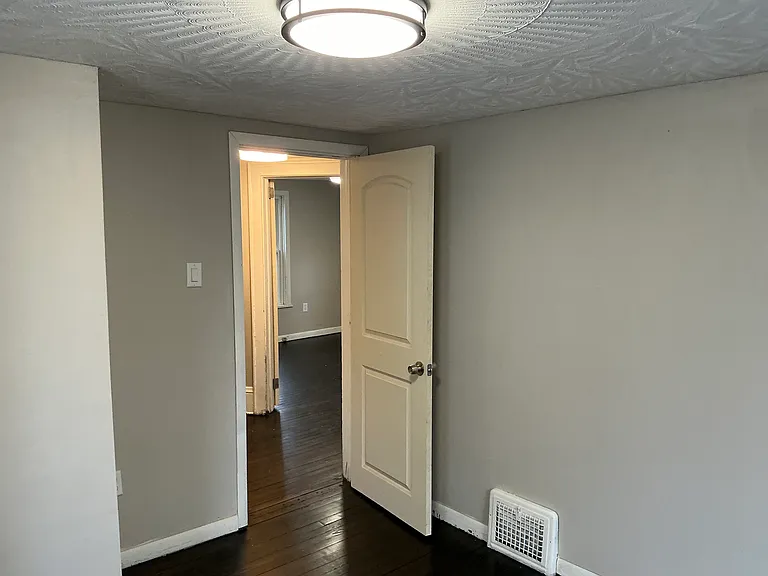 829 Aberdeen St — Photo 21