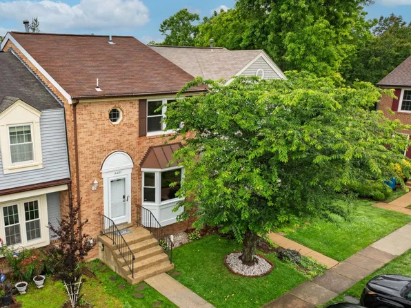 14427 Manassas Gap Ct, Centreville, VA 20120