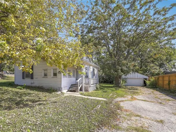 3141 S 36th St, Kansas City, KS 66106