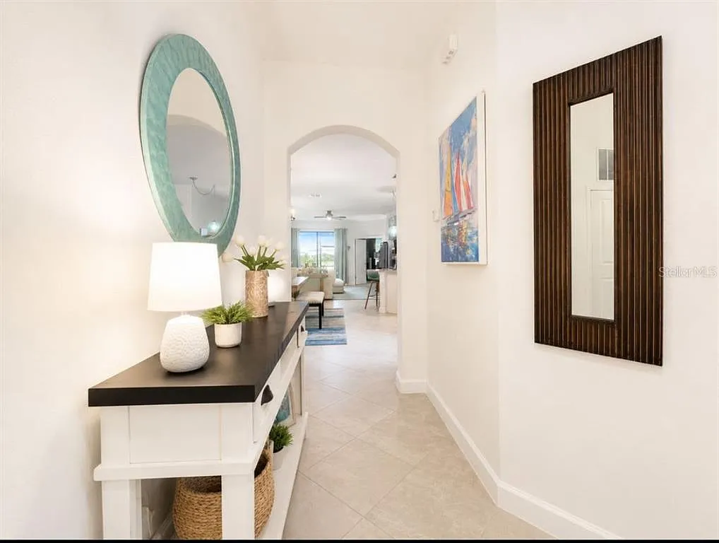 2 bed, 2.0 bath, 1557 sqft, $3,100 — Photo 2