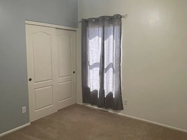 12411 W Rancho Dr — Photo 5