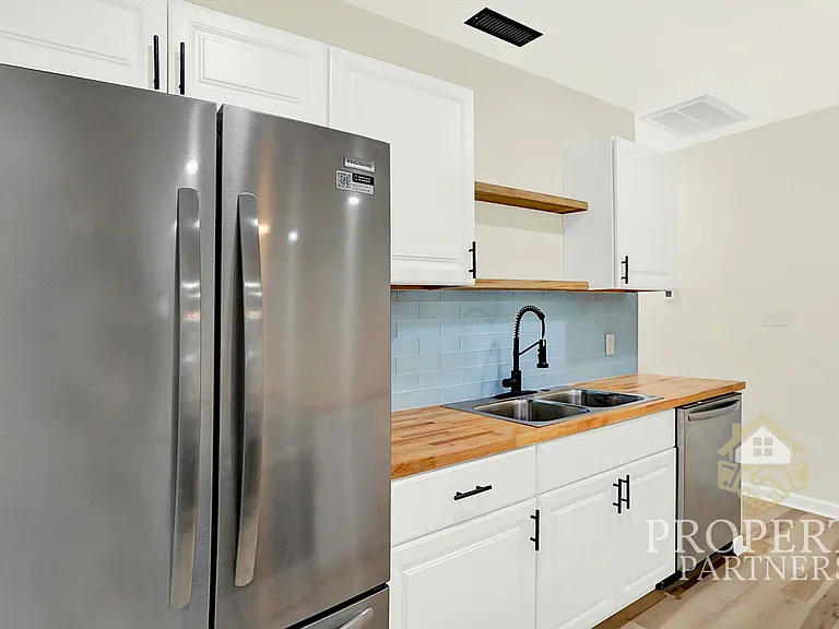 329 E Minnesota St #331 — Photo 5