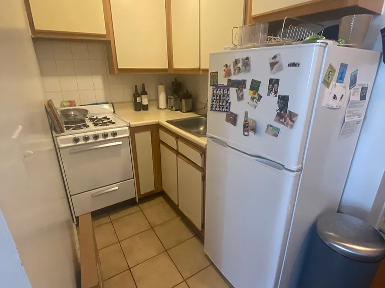 150 Orchard St #4C — Photo 4