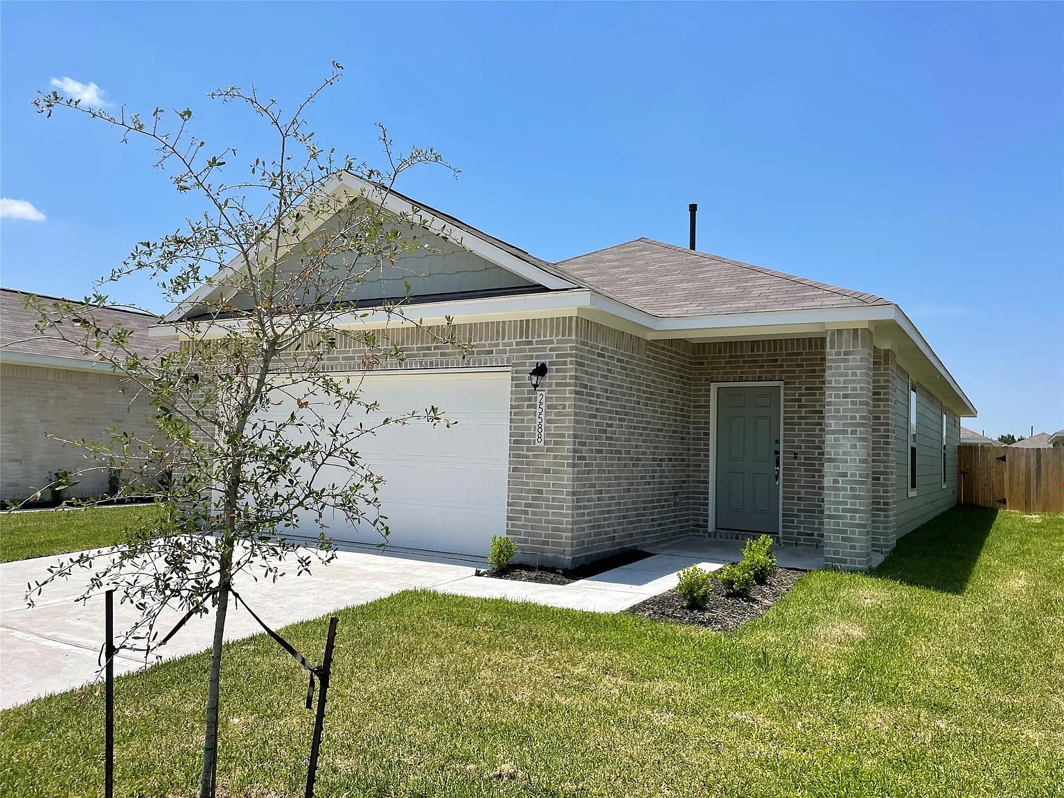 3 bed, 2.0 bath, 1548 sqft, $1,895 — Photo 1
