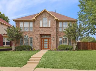 2119 Stonegate Dr, Carrollton, TX 75010