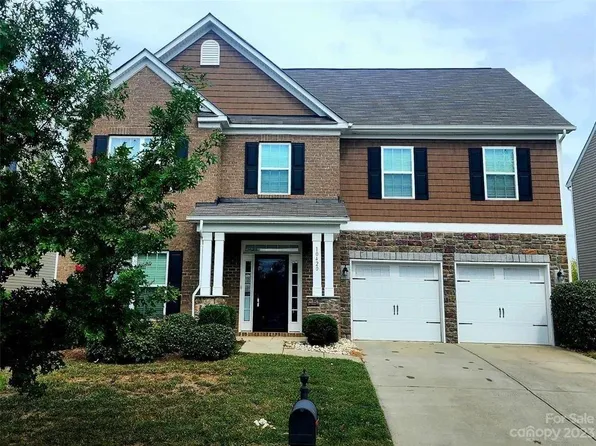 10420 Paisley Abbey Ln, Charlotte, NC 28273