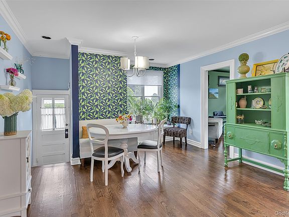 5th image of 44 Cedar Valley Lane