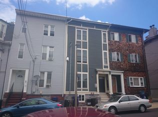178 W 7th St, South Boston, MA 02127