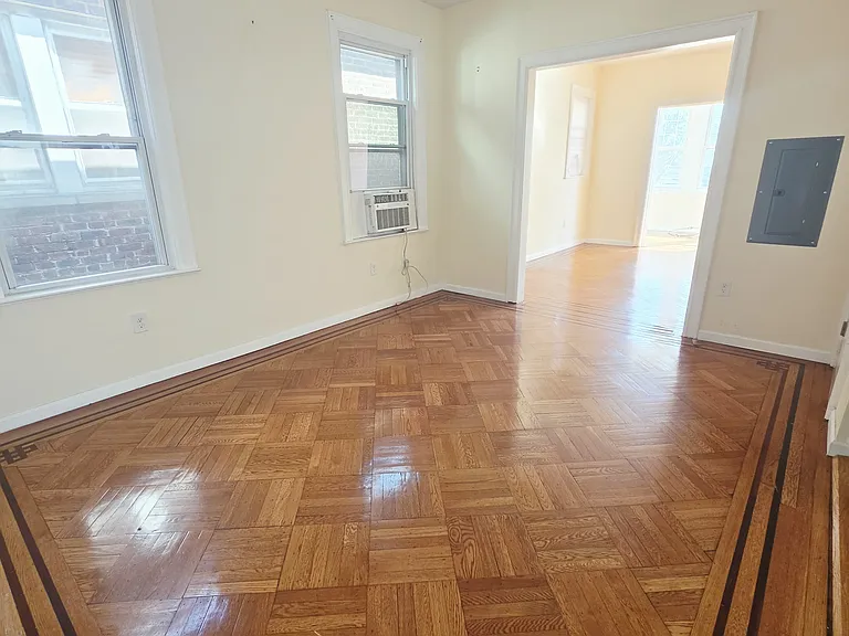 198 Danforth Ave #1A — Photo 12