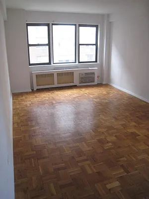 Rented by City Connections Realty | media 9