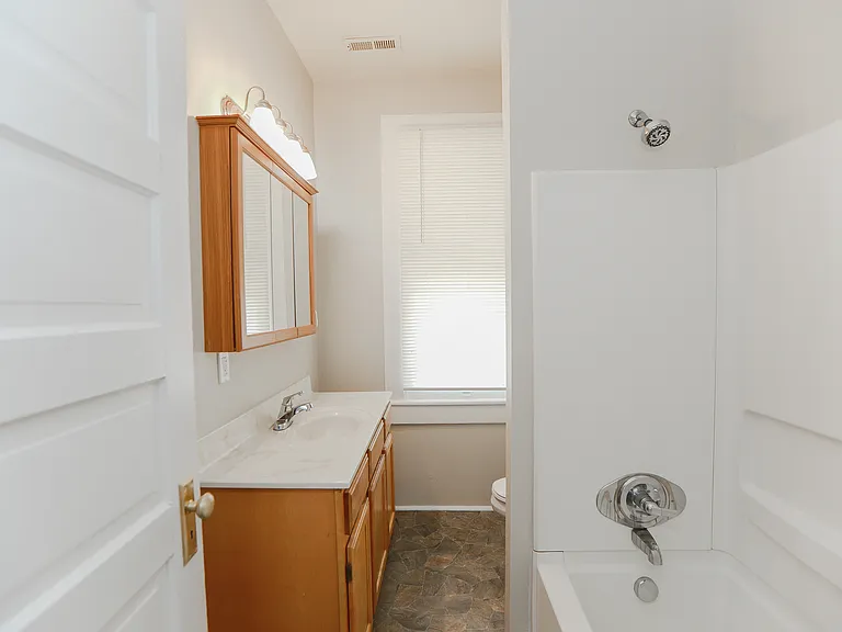 1439 Moultrie Ave #1 — Photo 2