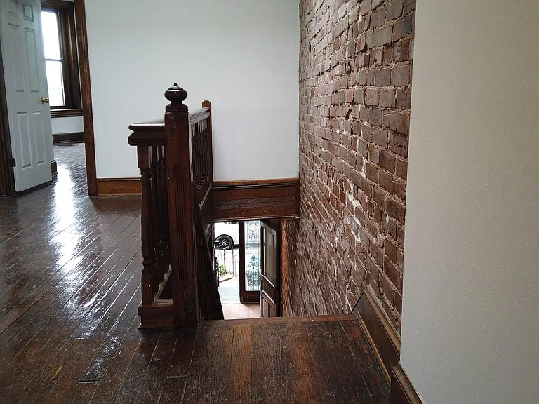 604 9th St NE #9 — Photo 13