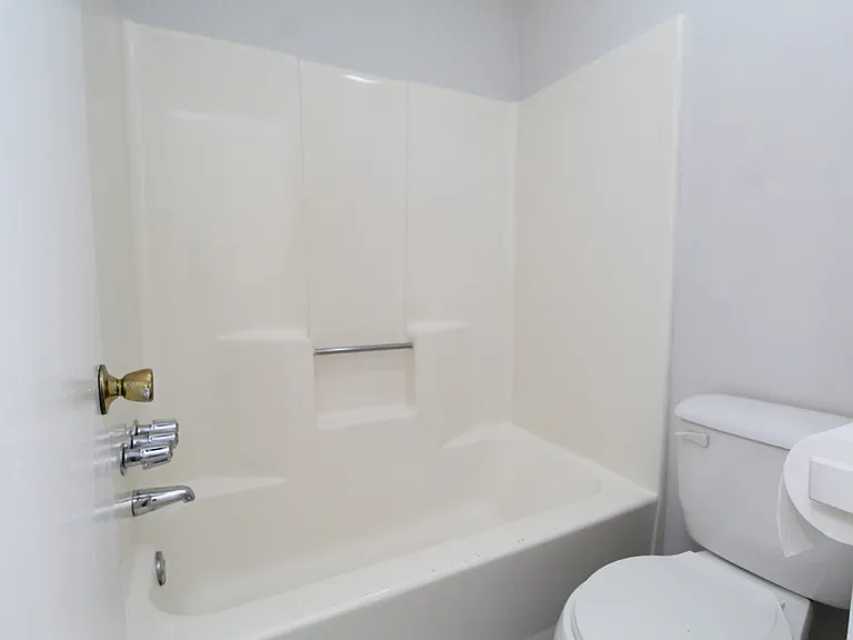 50 Fulton Ave #D16 — Photo 16