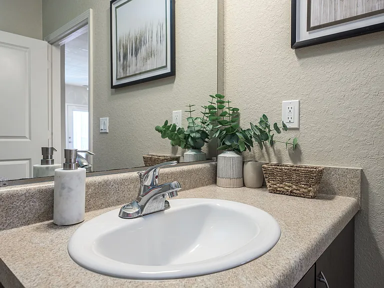 Spring Creek Apartments — Photo 12