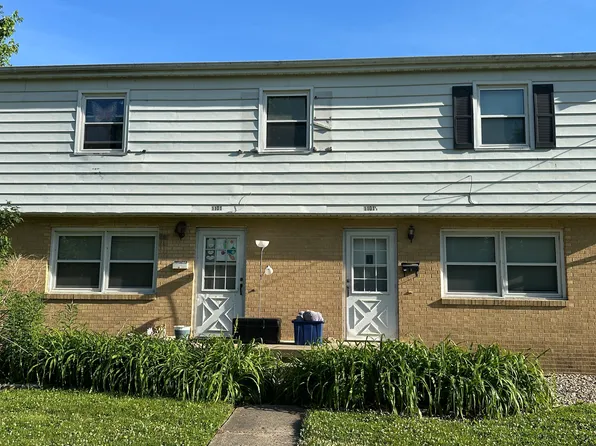1101 Kern St #1101.5, Normal, IL 61761