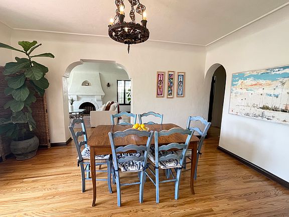 2nd image of 1158 S Crescent Heights Blvd
