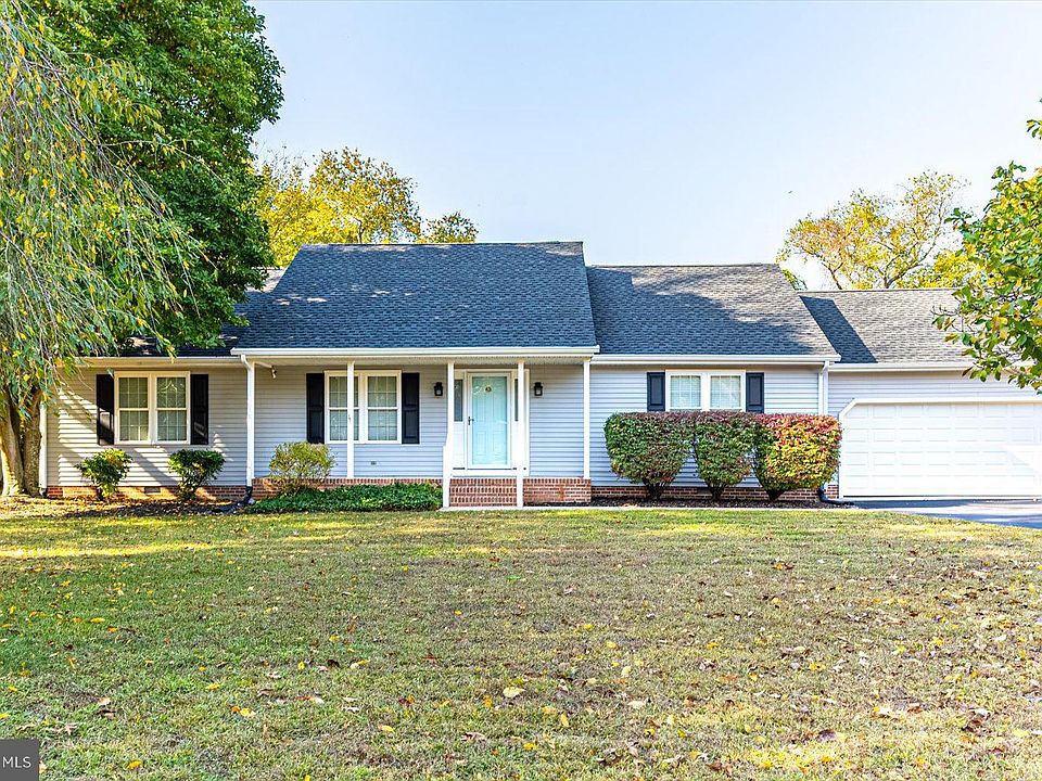 1st image of 6236 Westbury Dr