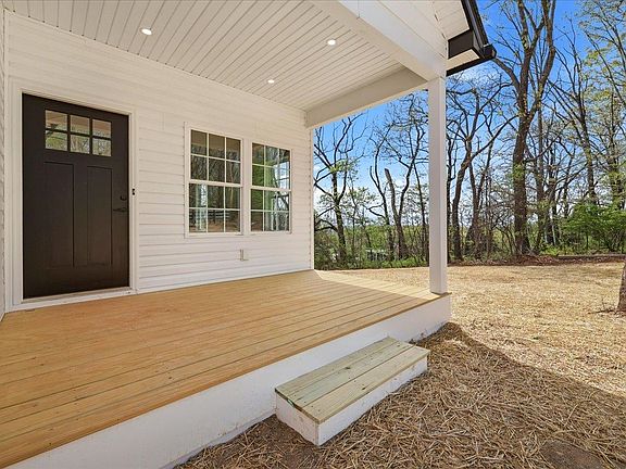 3rd image of 103 Hilltop Terrace Rd