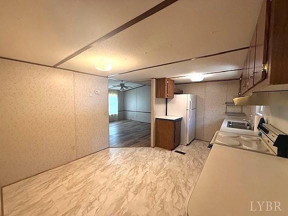 3rd image of 2041 Eureka Mill Rd