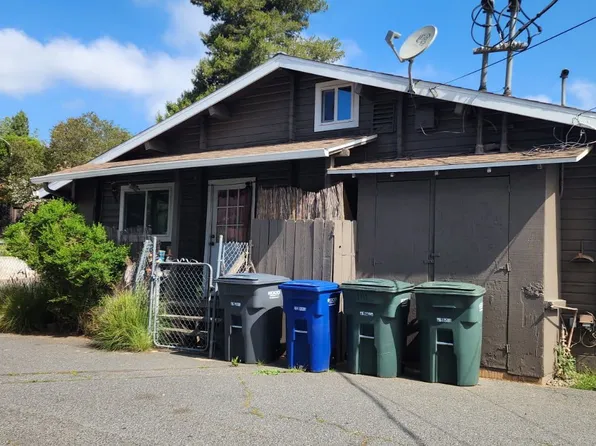 1111 Alturas Rd, Fallbrook, CA 92028