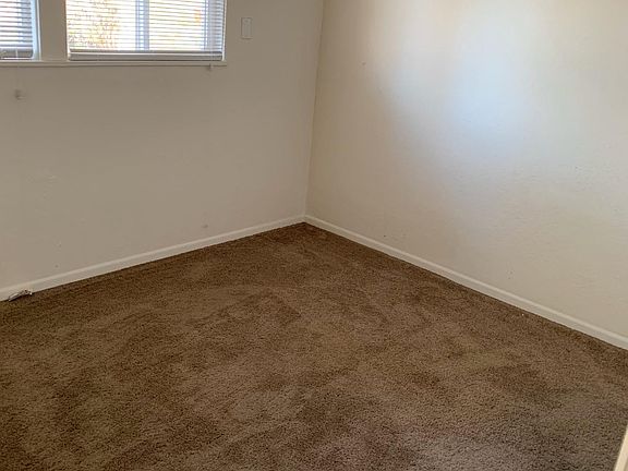 5th image of 860 E 500 S APT 2