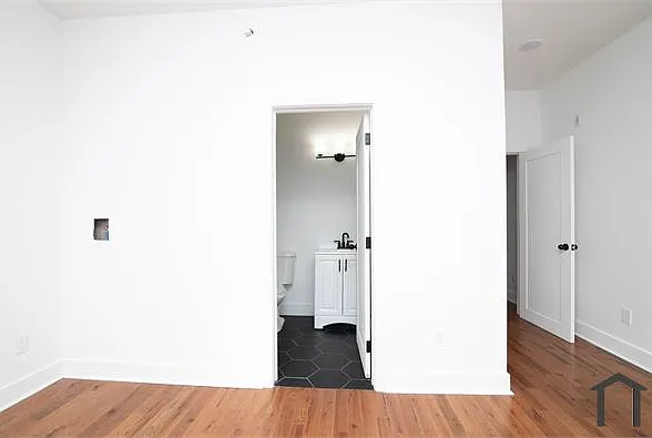 3031 W Diamond St #3 — Photo 9