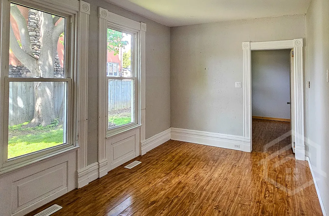 311 Talbot Street West Aylmer — Photo 3