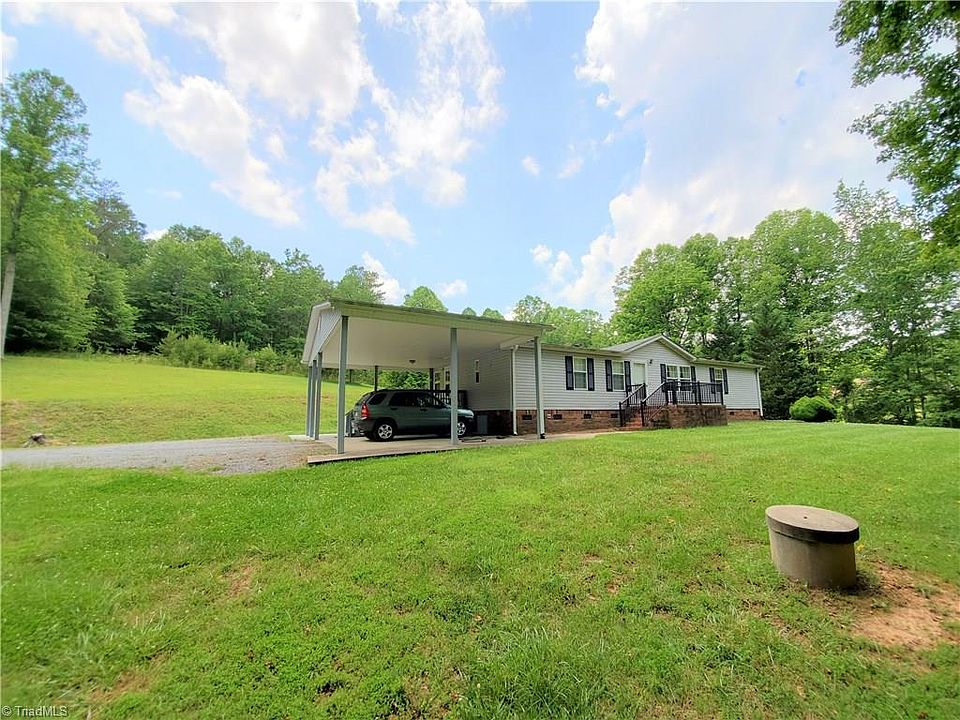2nd image of 1802 Simmons Rd