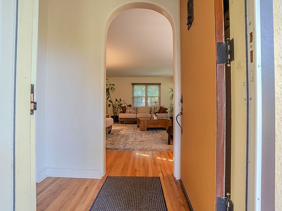 5th image of 620 5th Ave E