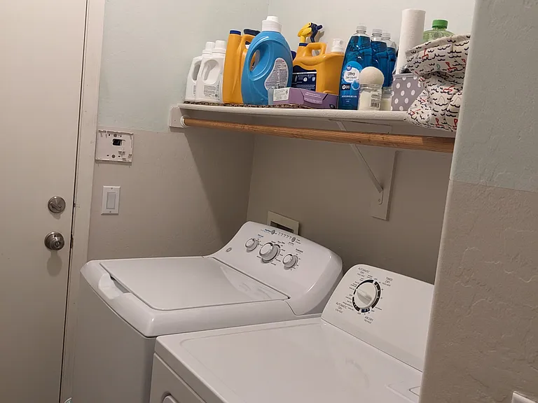 731 W Kent Pl — Photo 22