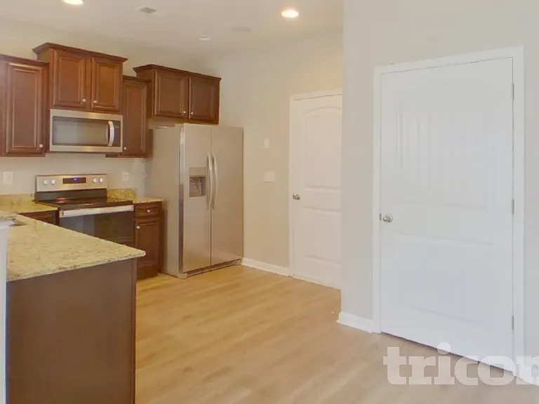 356 Dawsons Park Dr — Photo 5