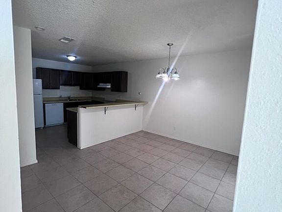 4th image of 2404B N Grand Blvd #465