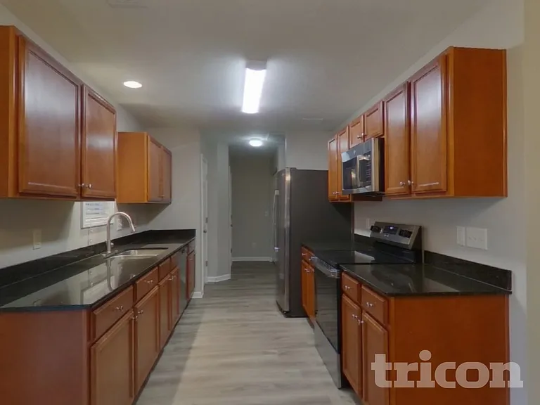233 Windy Hollow Dr — Photo 5