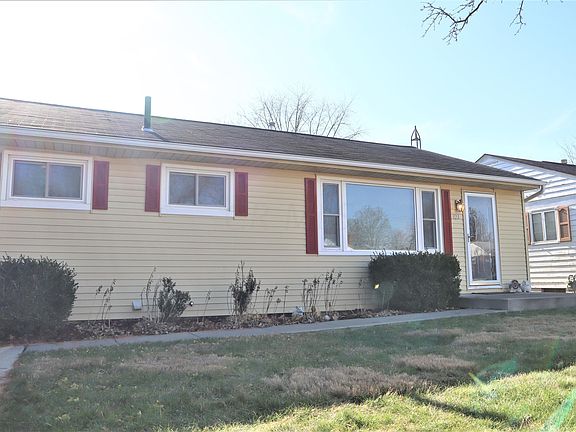 3rd image of 923 Glenmore Ave